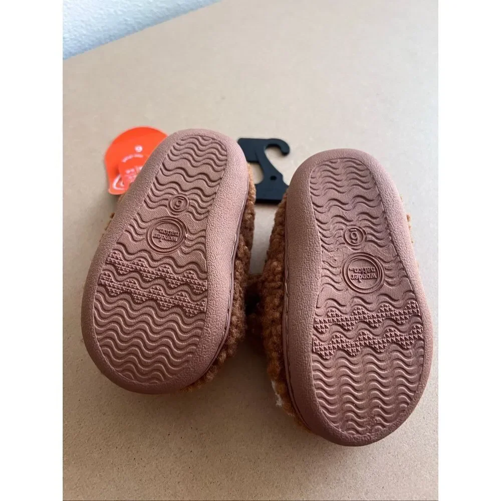 Wonder Nation Baby Boy Brown Bear Slippers Size 6